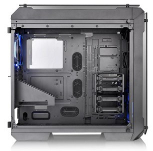 Thermaltake View 71 TG (Edzett üveg) - Fekete PC