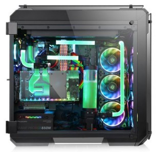 Thermaltake View 71 TG (Edzett üveg) - Fekete PC