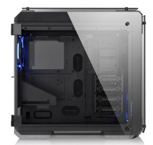 Thermaltake View 71 TG (Edzett üveg) - Fekete PC