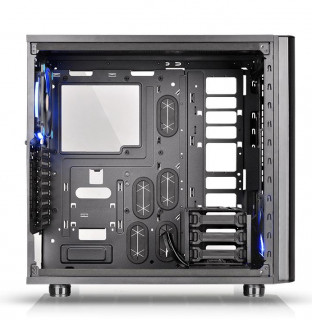 Thermaltake View 27 TG (Ablakos) PC