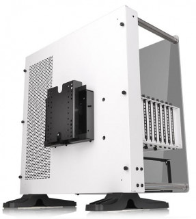 Thermaltake Core P3 (Ablakos) - Fehér PC