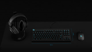 LOGITECH G Pro Lightspeed RGB mechanikus gaming vezetékes TKL HUN billentyűzet - Fekete (Gravírozott) (920-009426) PC