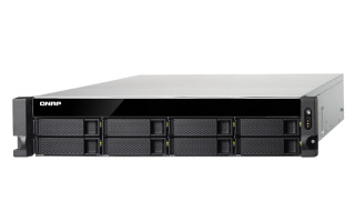 8-Bay quad-core 1.7 GHz rackmount NAS with 250W redundant PSU, 4GB DDR4 UDIMM RA PC