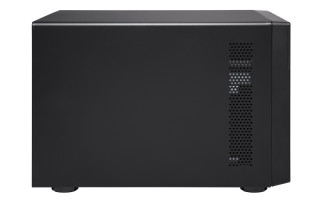 6-Bay NAS, AMD RX-421ND 2.1~3.4 GHz, 4GB DDR4 RAM (max 64GB), 8x 2.5"/3.5" + 2x PC