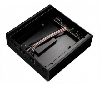 Akasa Newton NUC Black PC