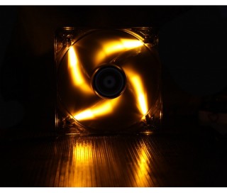 BitFenix Spectre LED 140mm - Fekete/Narancs PC