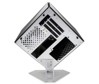 HÁZ AZZA Cube mini 805 PC