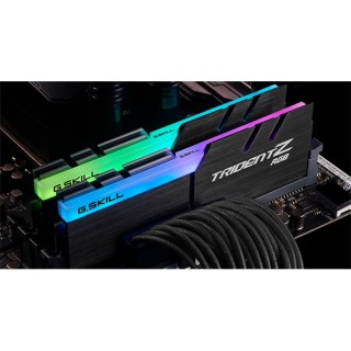 G.Skill Trident Z RGB (For AMD) F4-3600C18D-16GTZRX memóriamodul 16 GB 2 x 8 GB DDR4 3600 Mhz PC